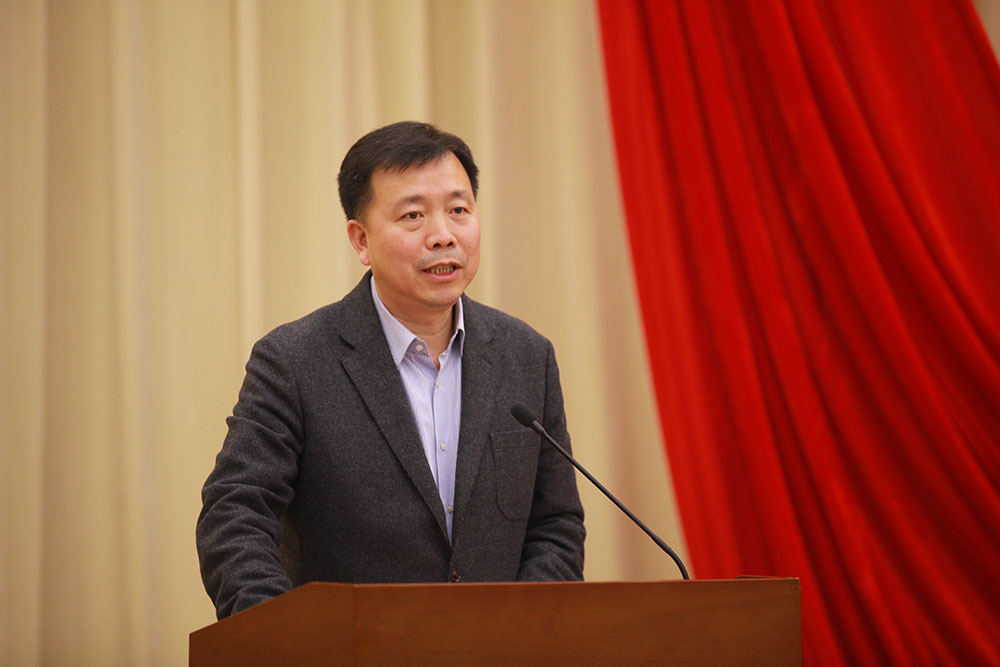 市监委举办年轻干部夜学年终汇报活动,宣传部巾帼文明岗成员李光,白